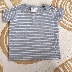 Hanna Andersson Grey & White Striped Tee Shirt: 3-6 Months